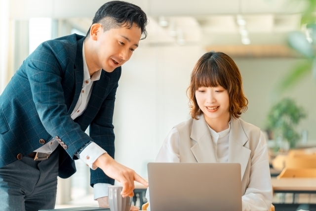 婚活における複数交際のメリットとデメリットを解説する記事のイメージ画像